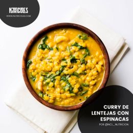 Curry de lentejas con espinacas