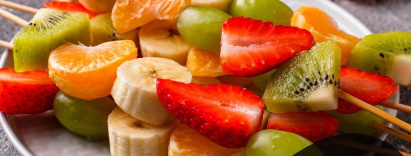 Brocheta de frutas